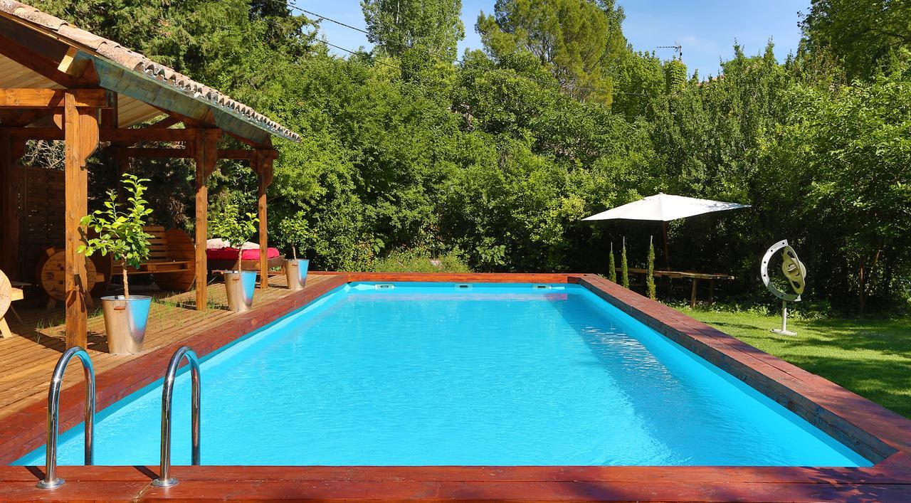 Campagne Baudeloup Bed and Breakfast LʼIsle-sur-la-Sorgue Eksteriør billede